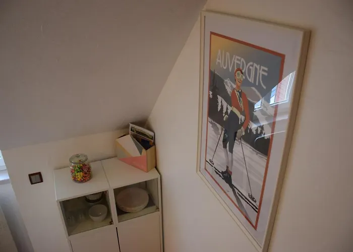 Petit Duplex De Charme Sous Les Toits Du Mont-dore Apartamento *